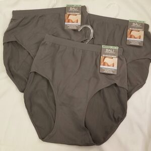 Bali Women's Cool Comfort Charcoal Seamless Briefs X 3 - New / Tags